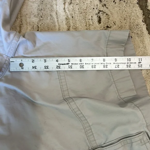 Tommy Hilfiger khaki cargo shorts size36 great condition super soft comfortable - Picture 13 of 14